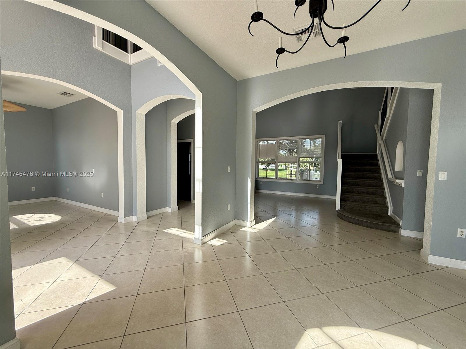 2132 SW 118th Ave