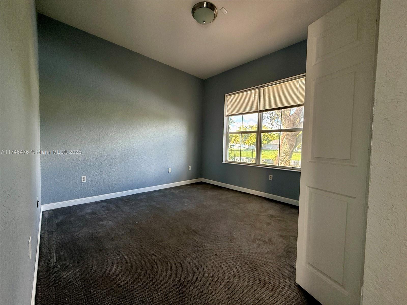 2132 SW 118th Ave