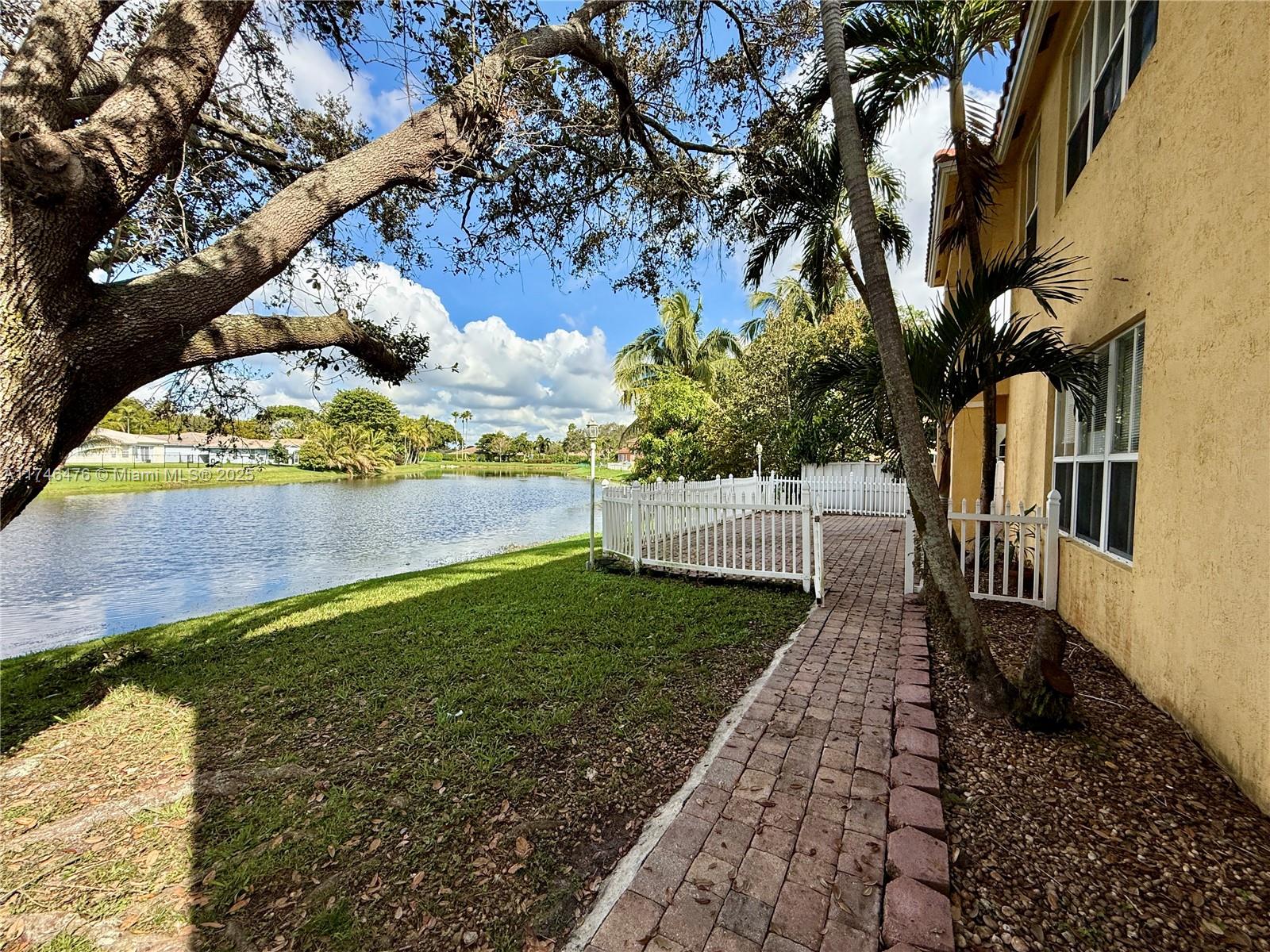 2132 SW 118th Ave