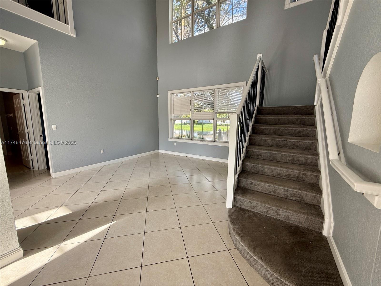 2132 SW 118th Ave