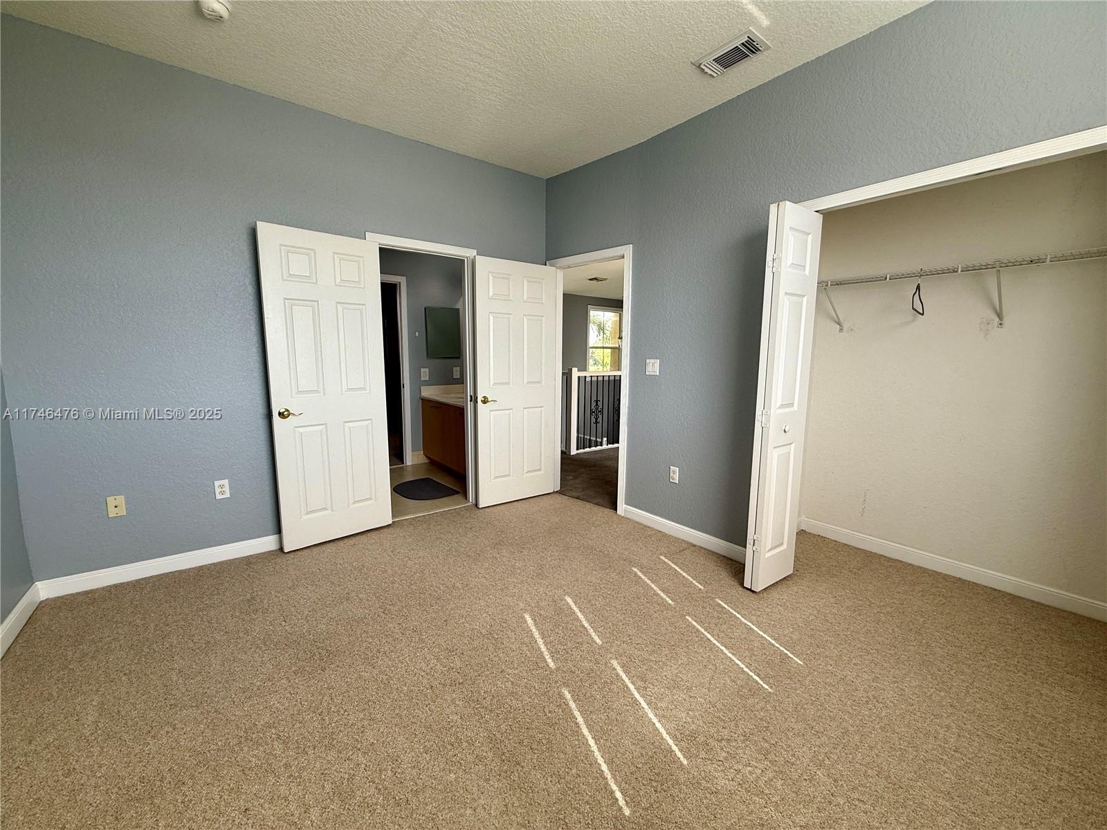 2132 SW 118th Ave