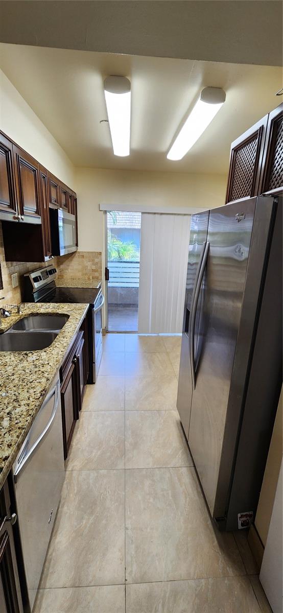 2810 Riverside Dr # 4 Unit: 203-4
