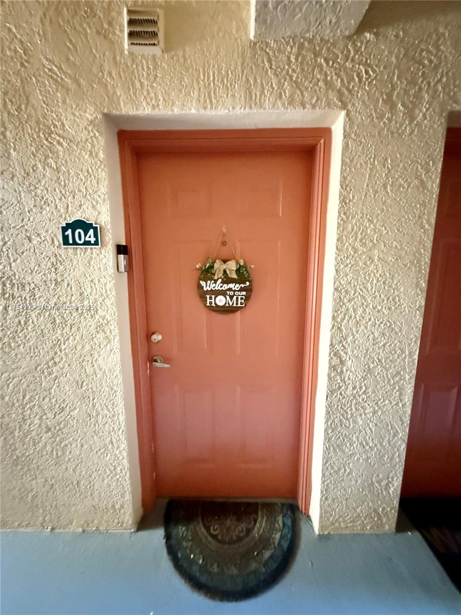 2586 Centergate Dr # 104