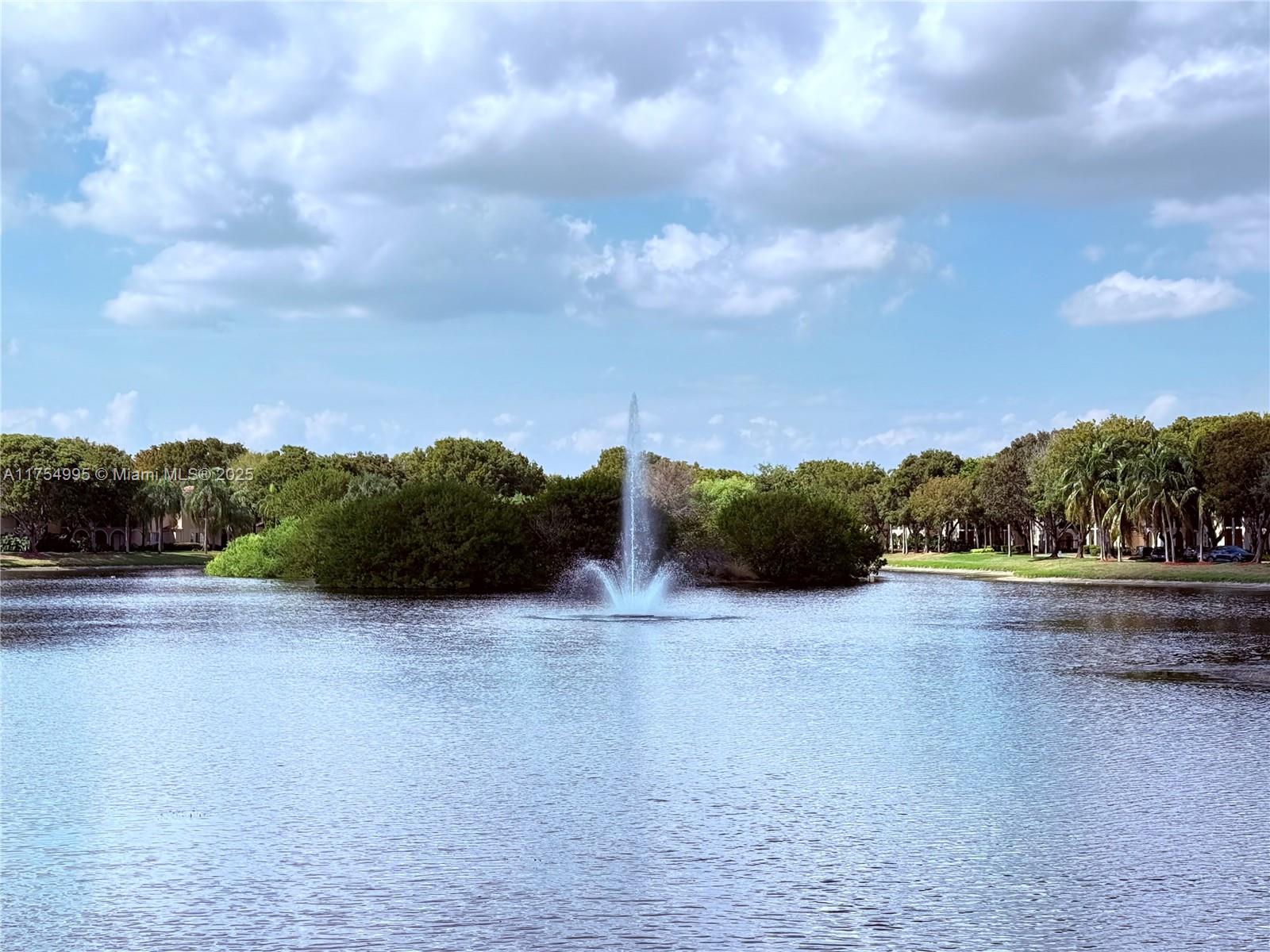 2586 Centergate Dr # 104