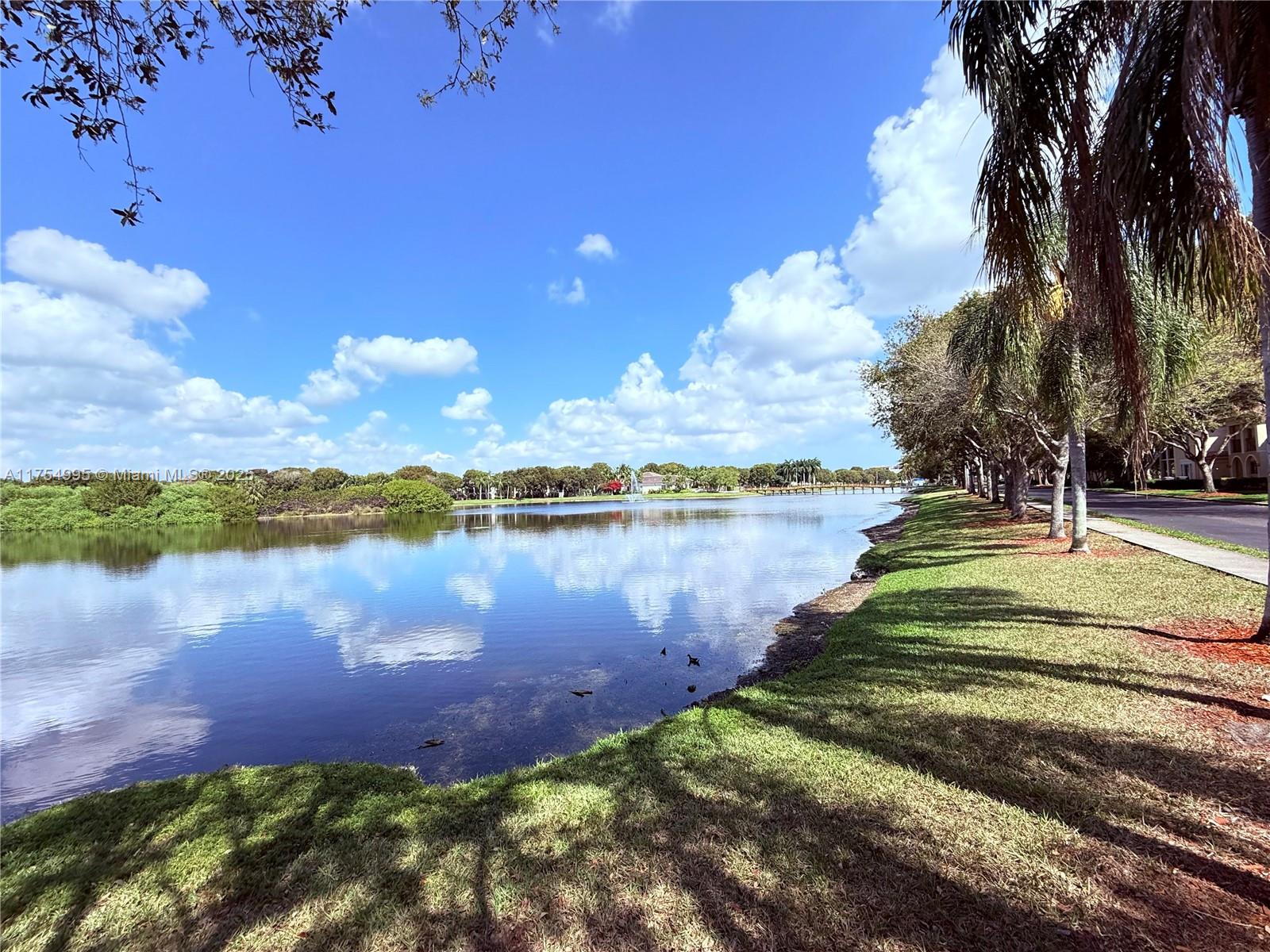 2586 Centergate Dr # 104