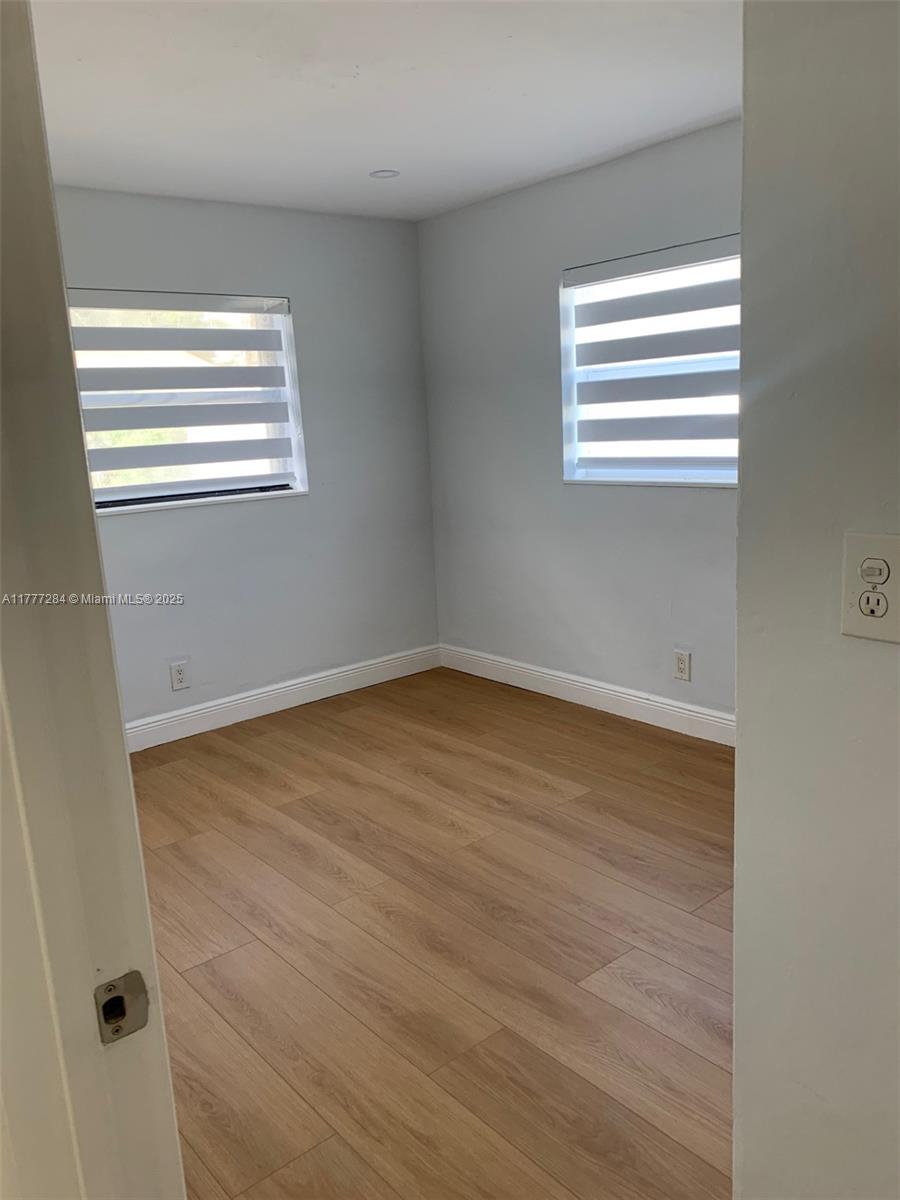 2733 SW 46th Ct # 2733