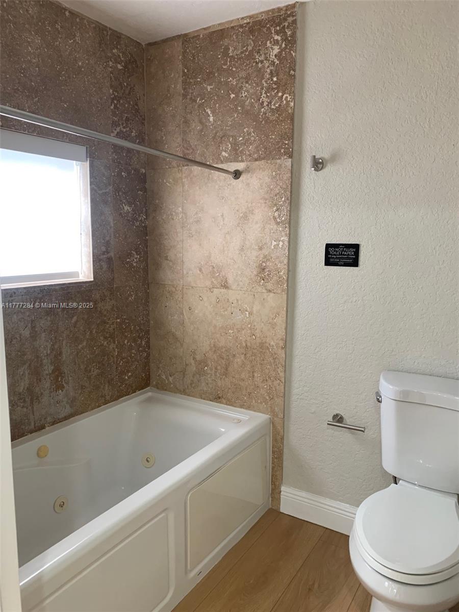 2733 SW 46th Ct # 2733