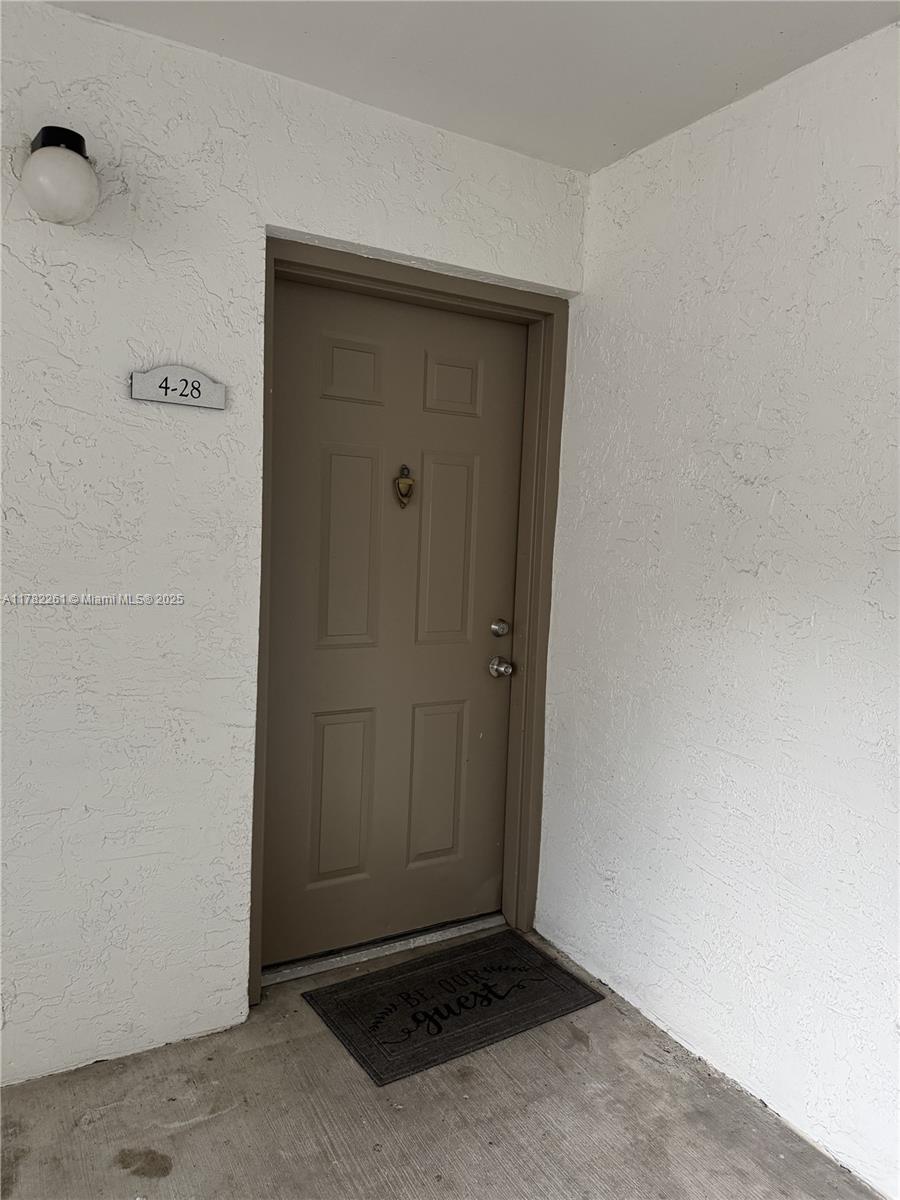 640 S Park Rd # 4 Unit: 28-4