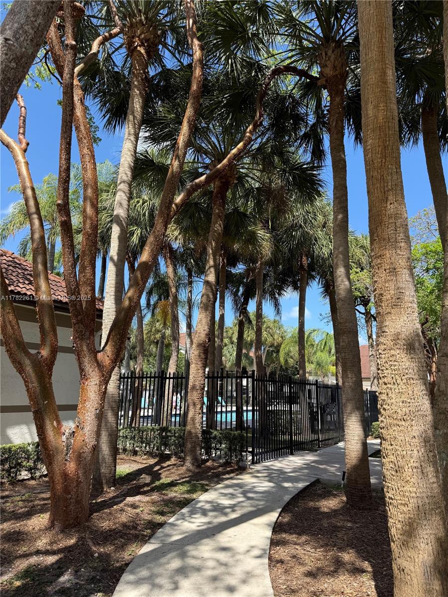 640 S Park Rd # 4 Unit: 28-4