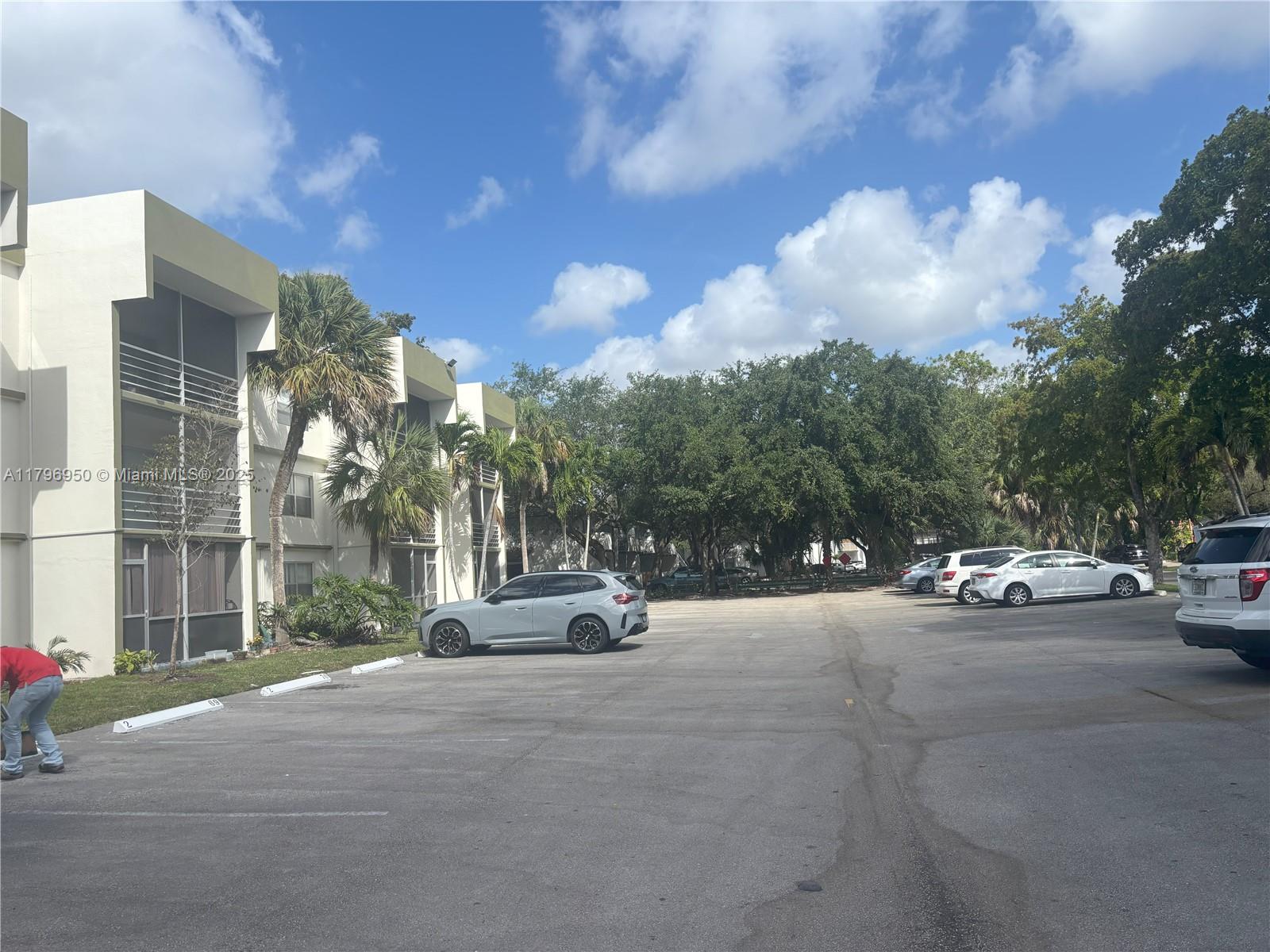 4235 N University Dr # 202