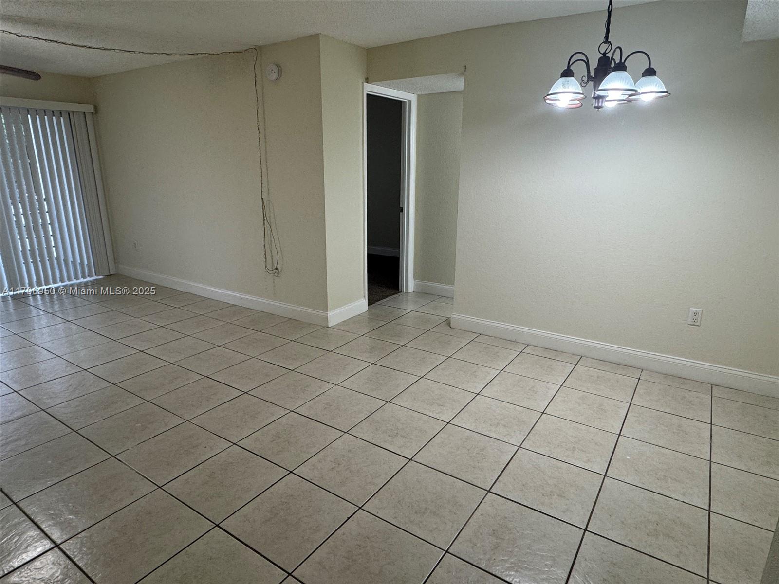 4235 N University Dr # 202