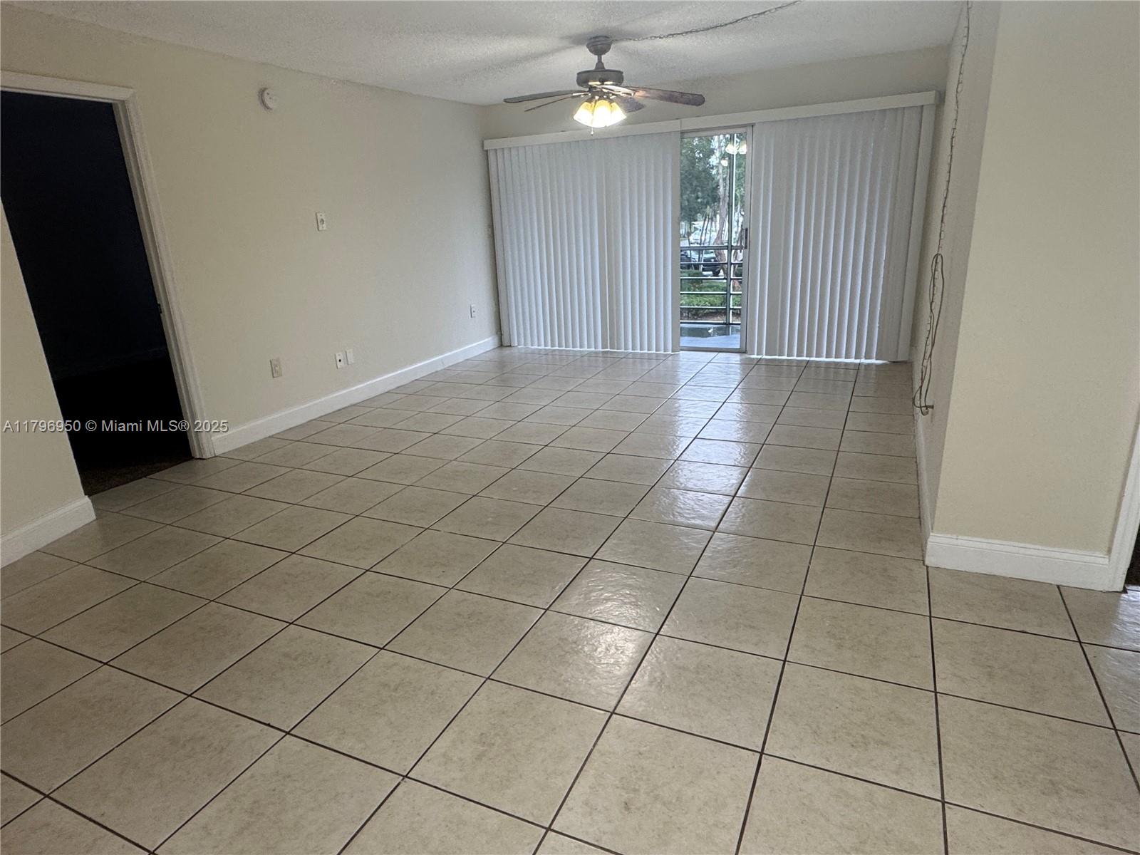 4235 N University Dr # 202