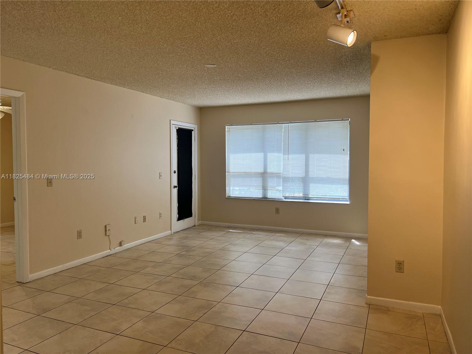 4261 W Mcnab Rd # 23