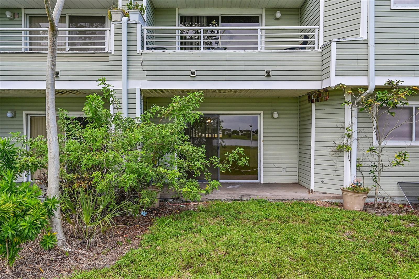 3453 NW 44th St # 107