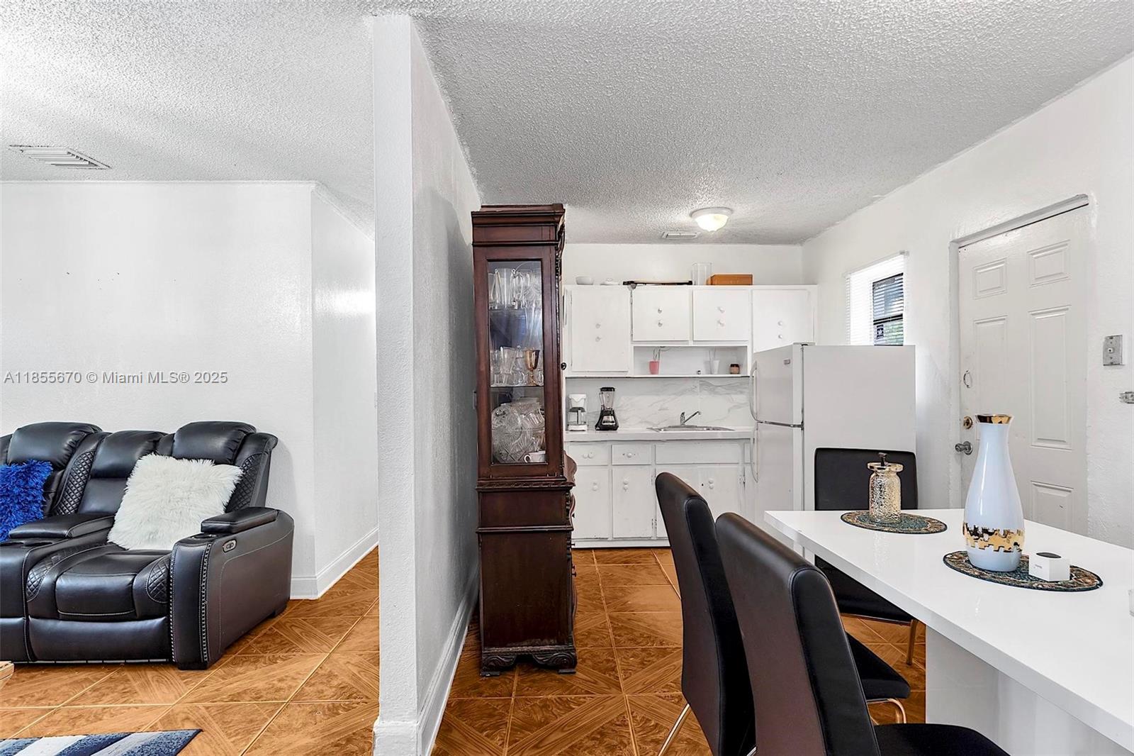 2900 NW 164th St