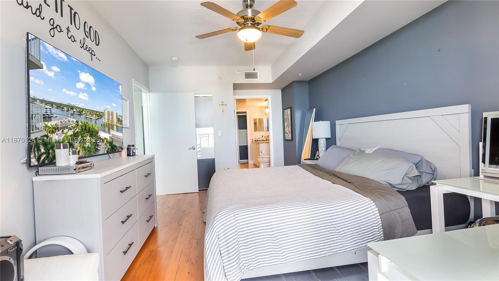 3020 NE 32nd Ave # 716