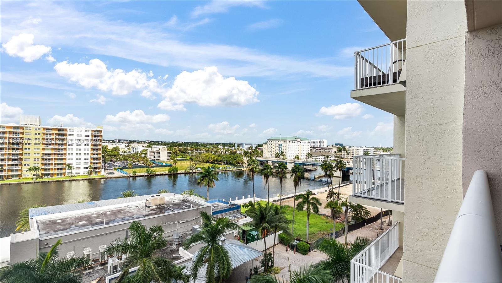 3020 NE 32nd Ave # 716