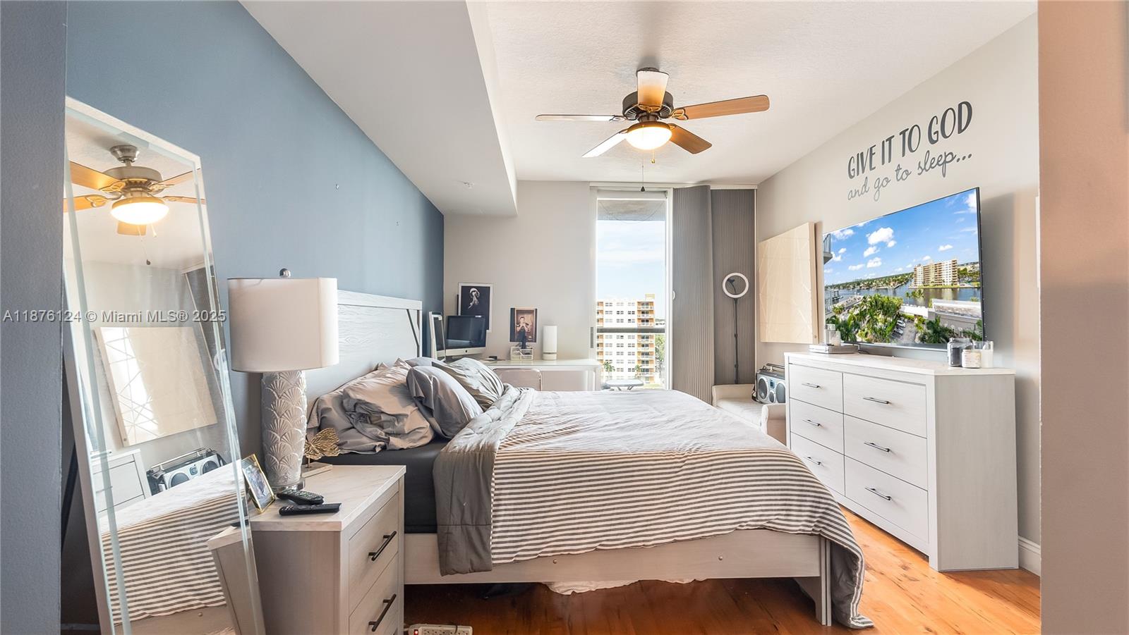 3020 NE 32nd Ave # 716