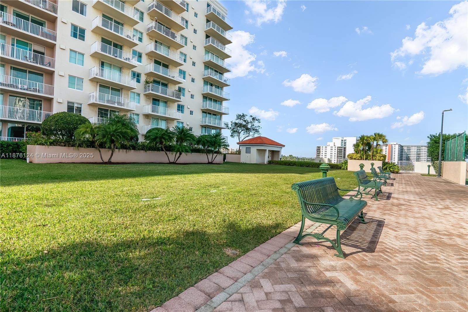 3020 NE 32nd Ave # 716