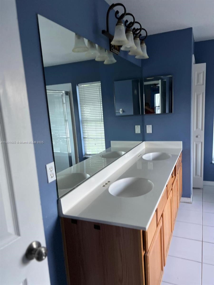 1556 SW Jacqueline Ave, Port St. Lucie