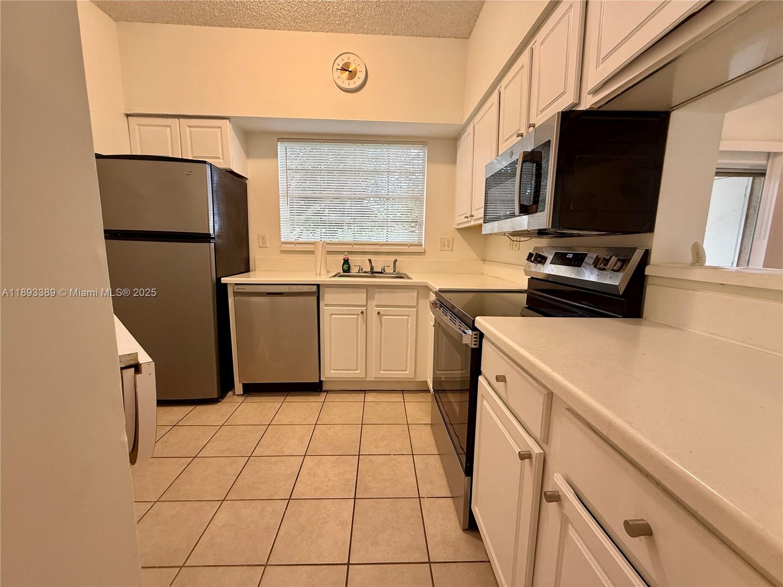 2421 NW 96th Ter # 20N