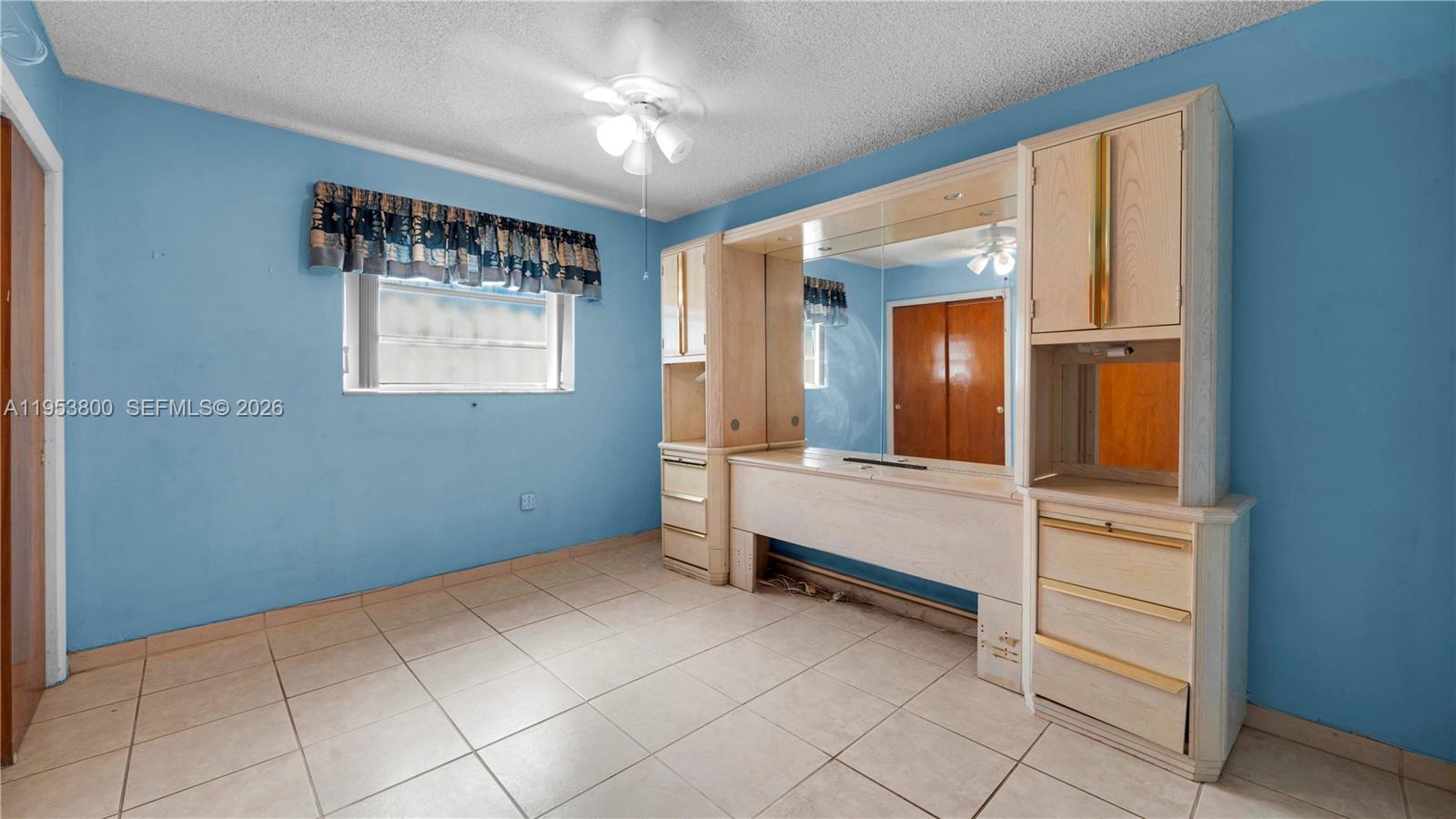 2615 SW 32nd Ave