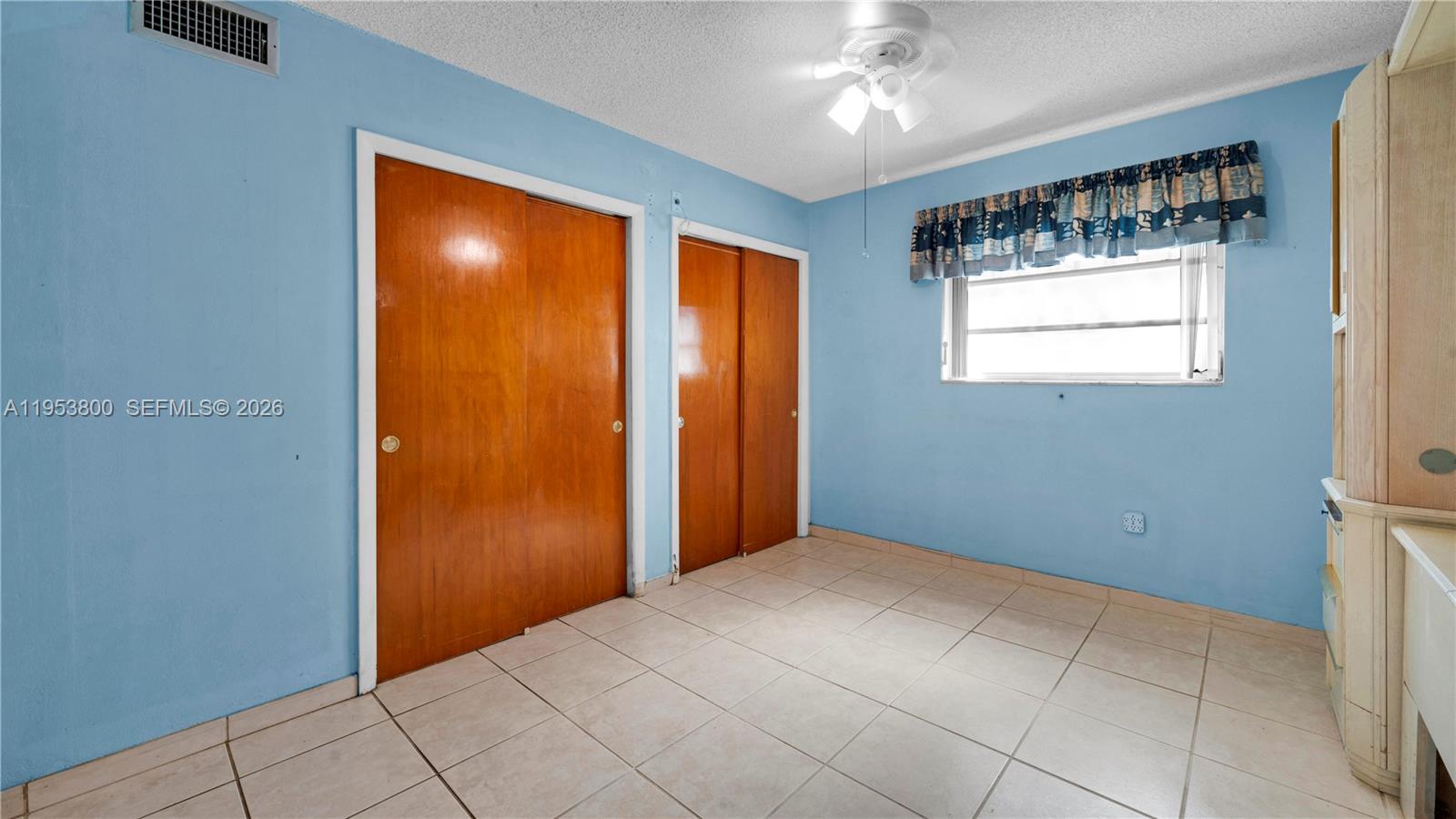 2615 SW 32nd Ave