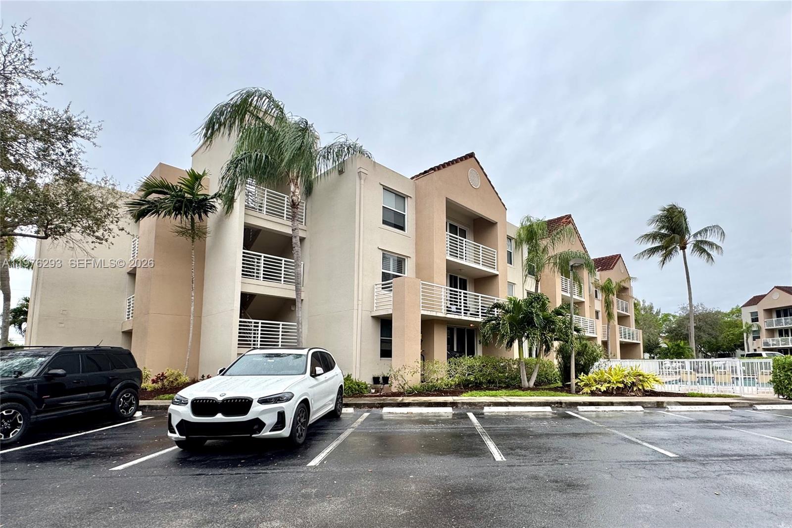 2711 Ocean Club Blvd # 202