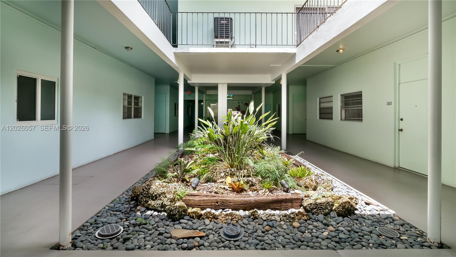 2539 S Bayshore Dr # 212A
