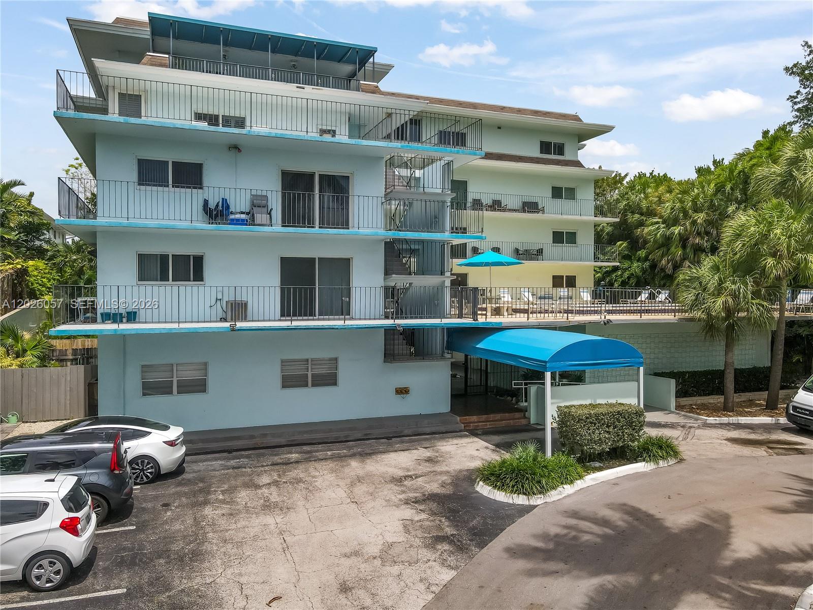 2539 S Bayshore Dr # 212A