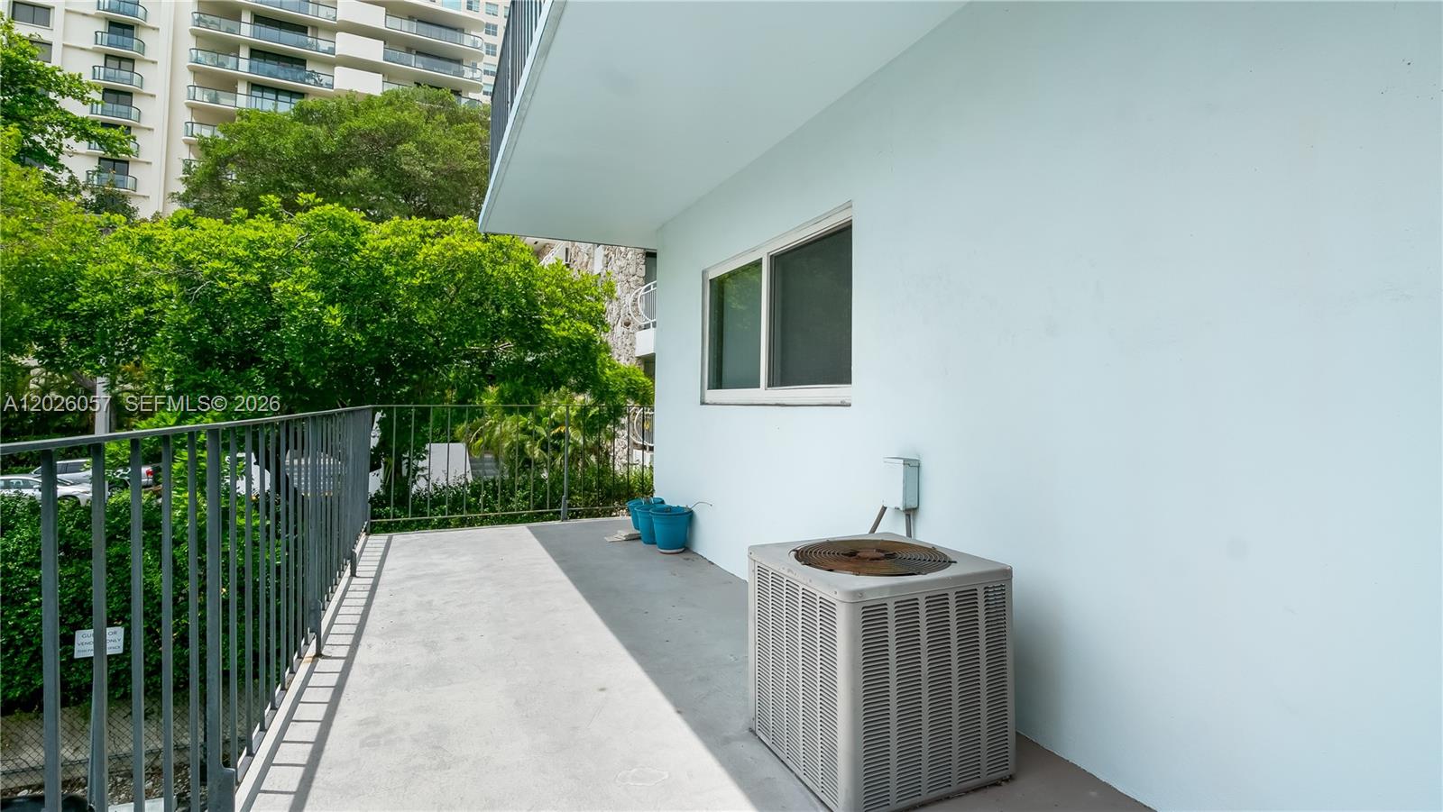 2539 S Bayshore Dr # 212A