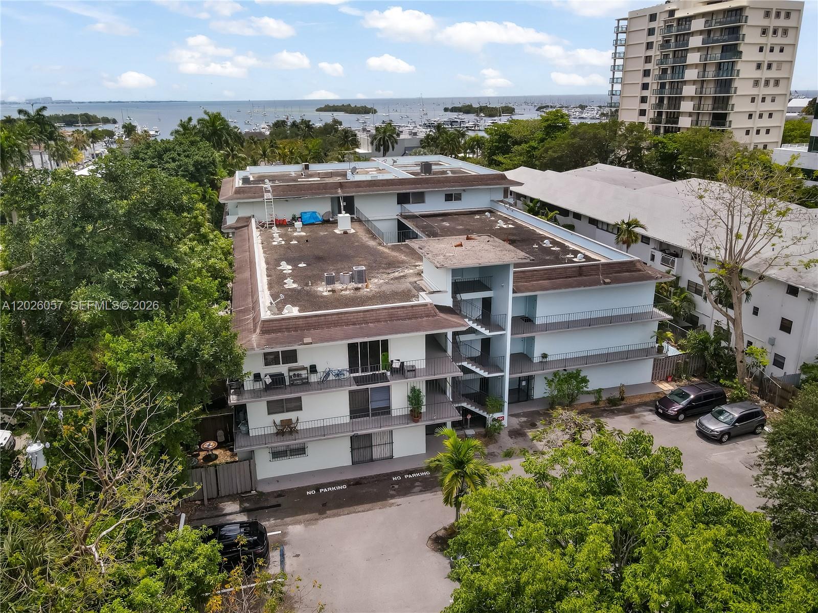 2539 S Bayshore Dr # 212A
