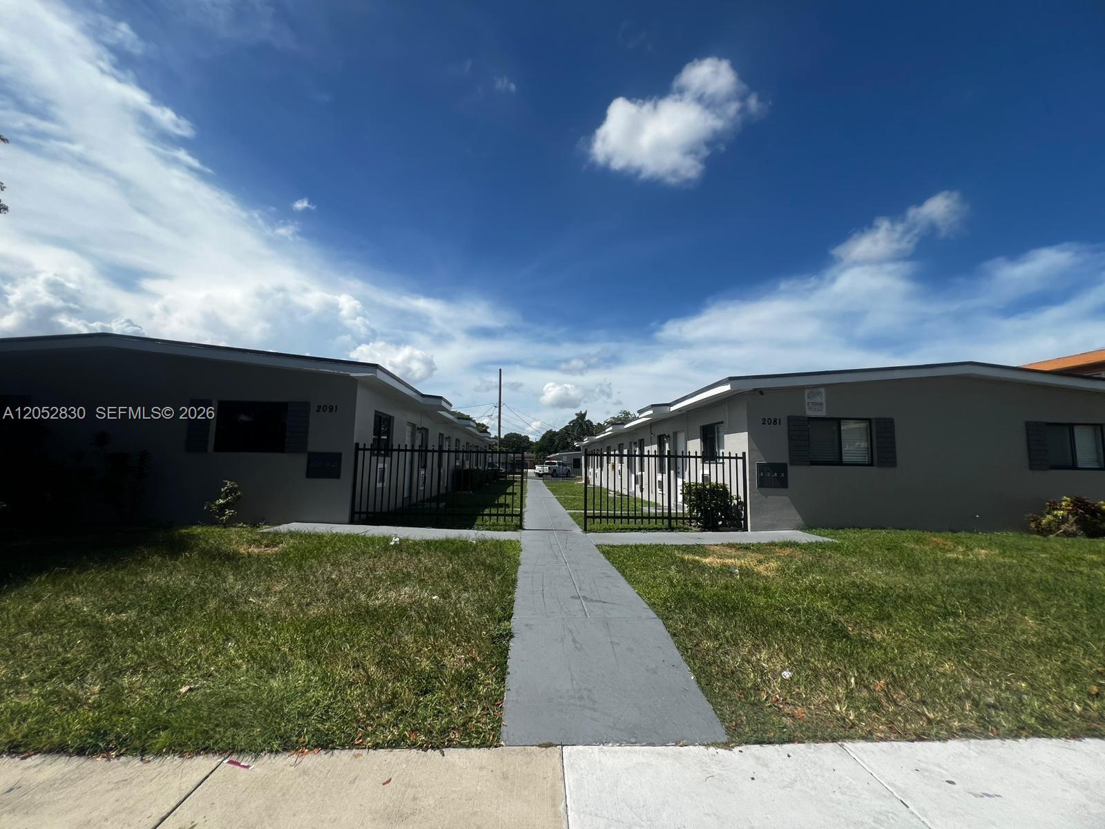 2080 NW 31st St # 1