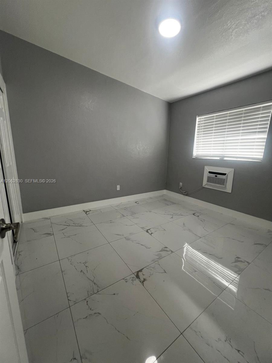 2080 NW 31st St # 1