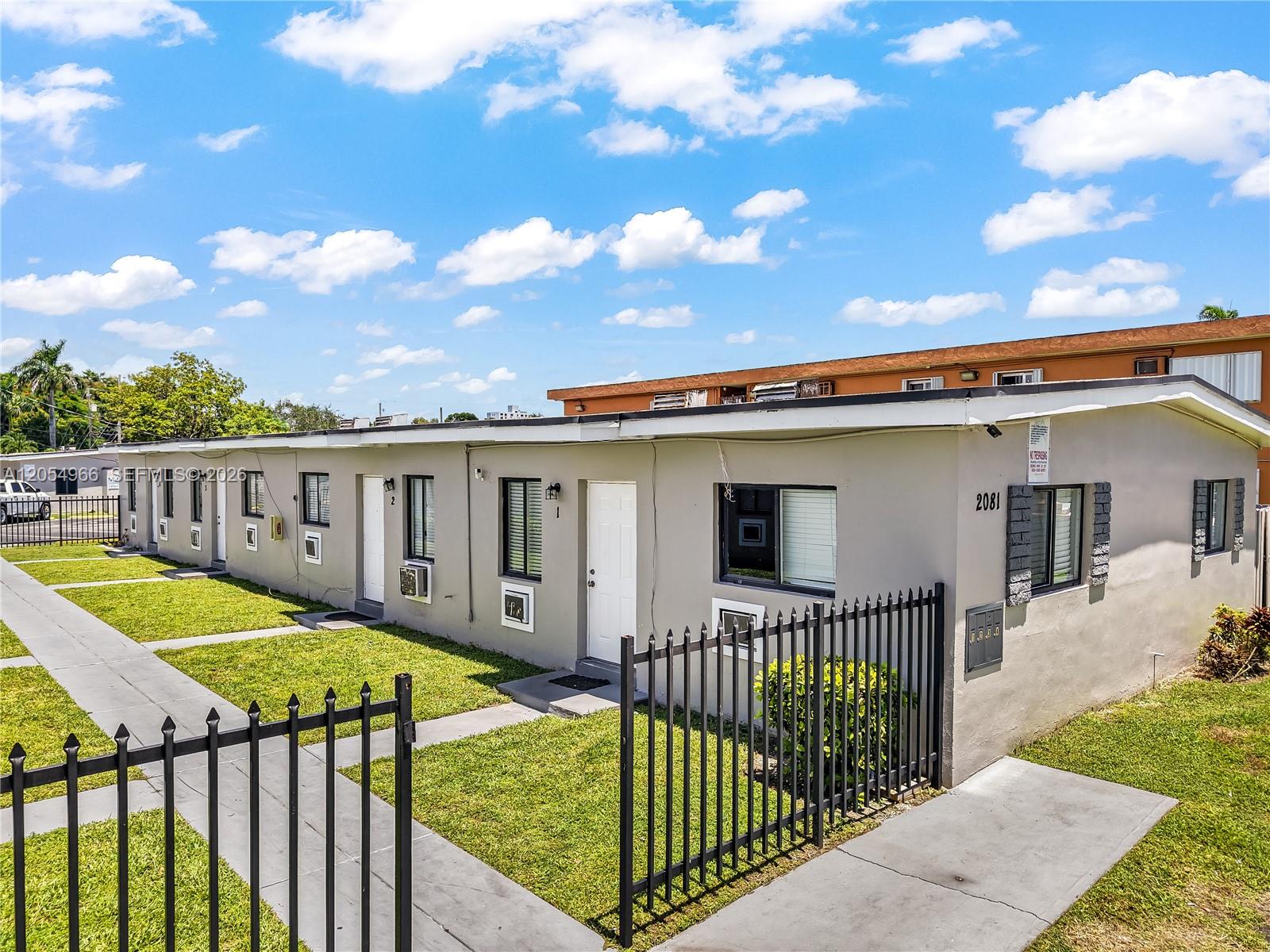 2090 NW 31st St