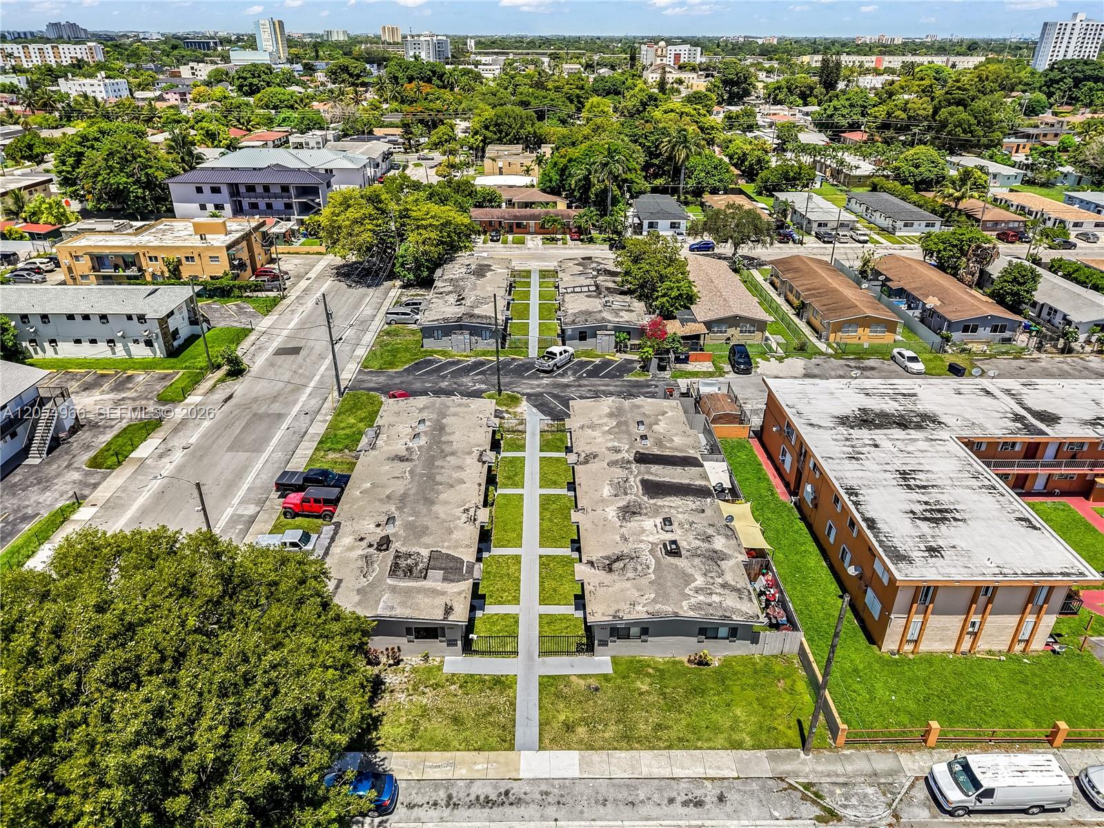 2090 NW 31st St
