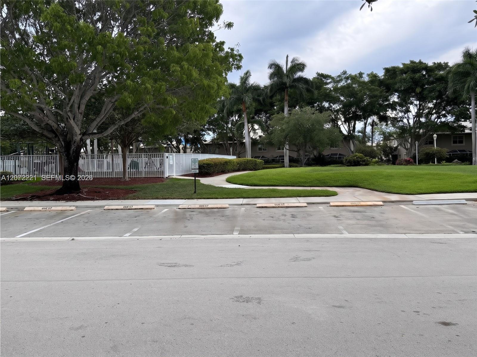1599 Palermo Dr # 0