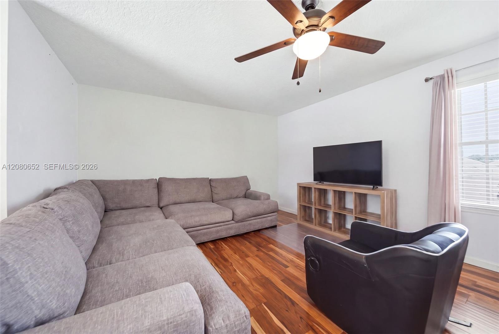 3141 Hanging Moss Cir
