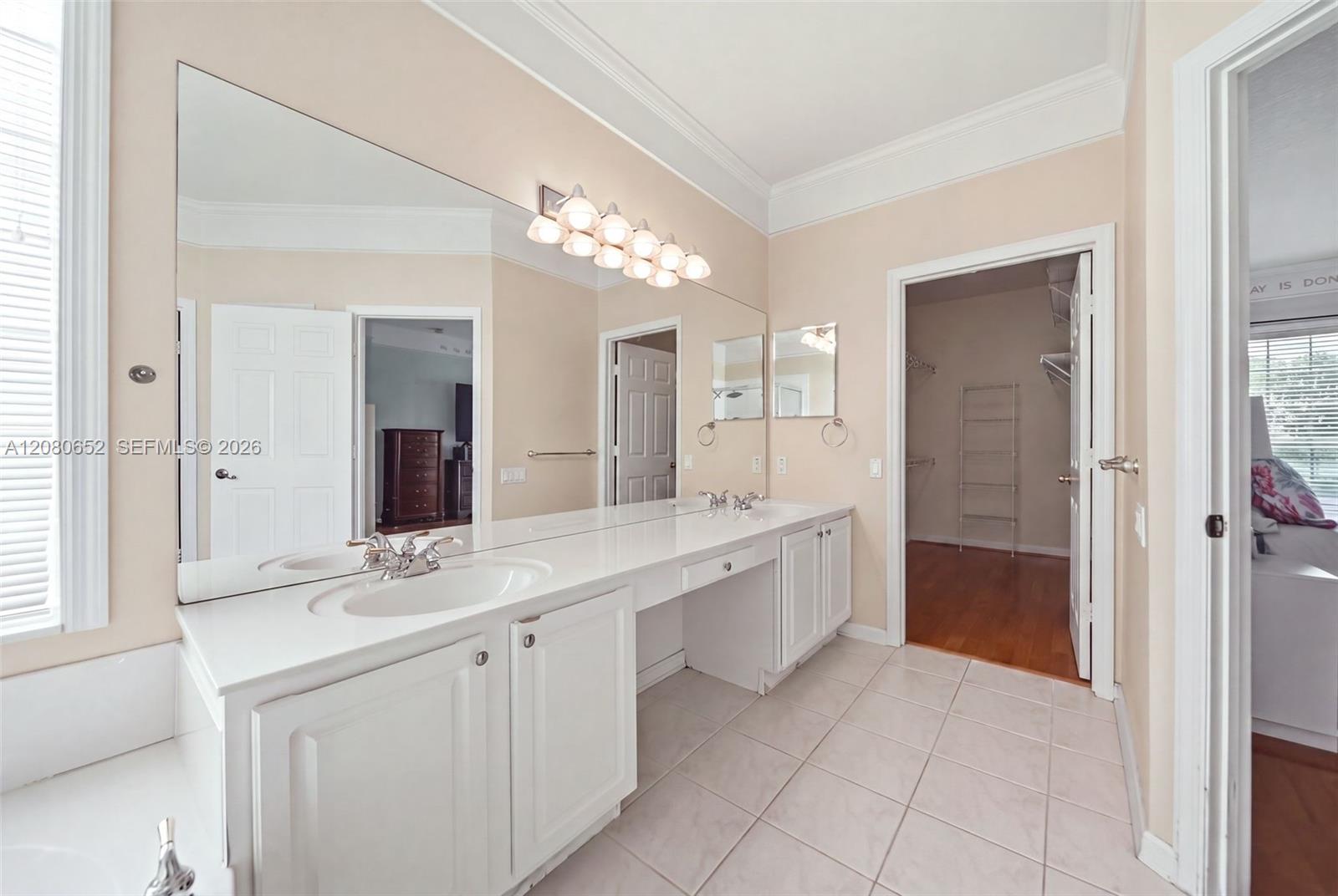 3141 Hanging Moss Cir