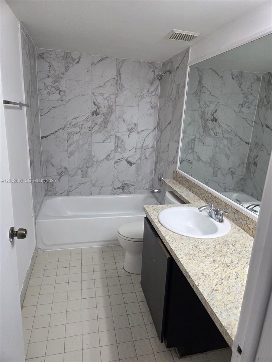 1170 NW 80th Ave # 104