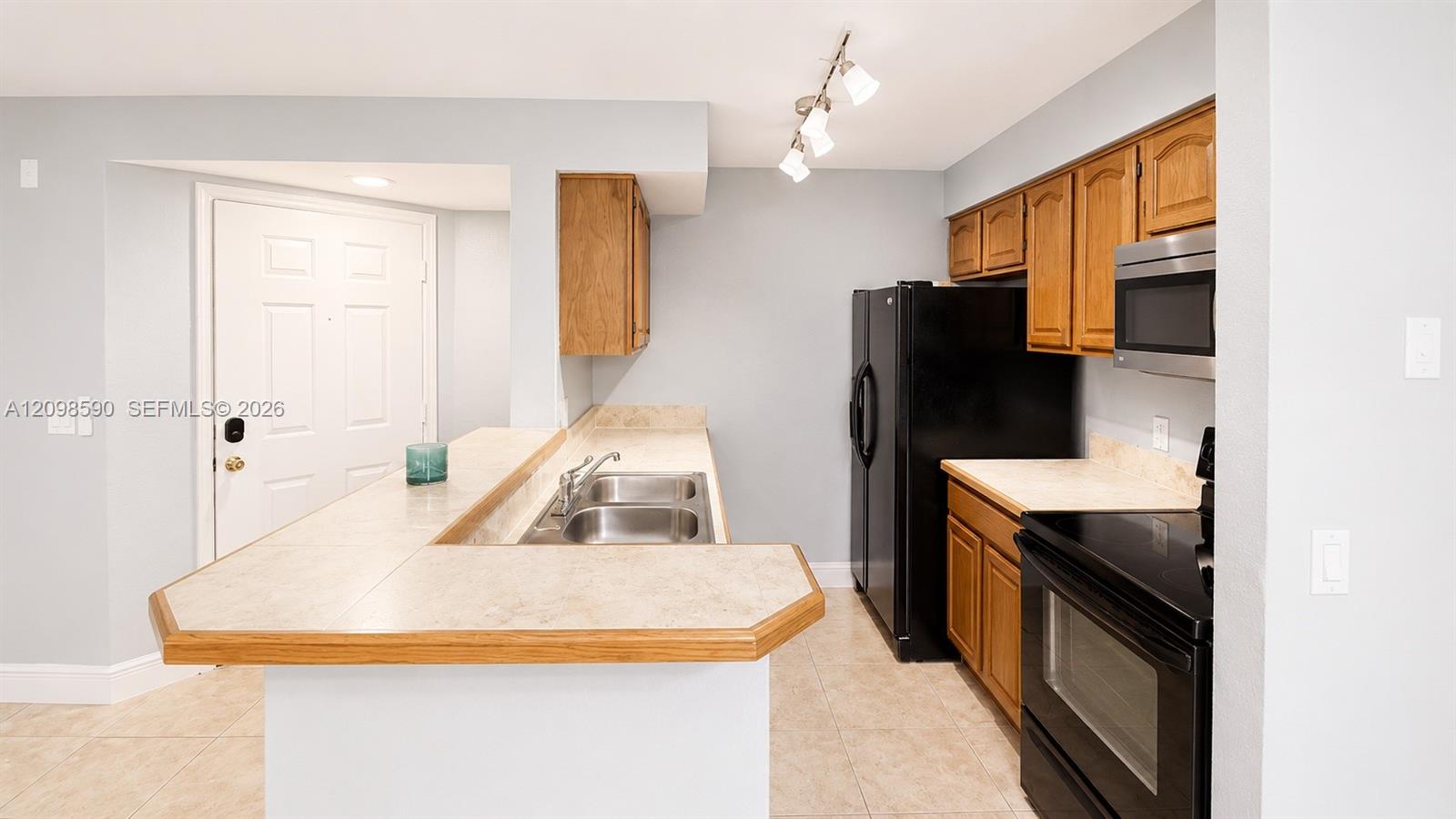 2986 S University Dr # 8108
