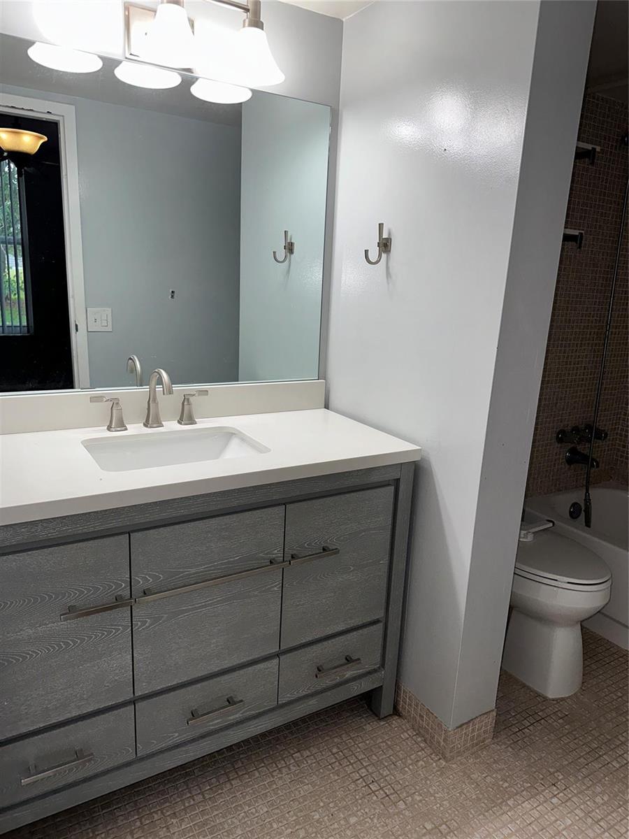 8310 Sands Point Boulevard # 104