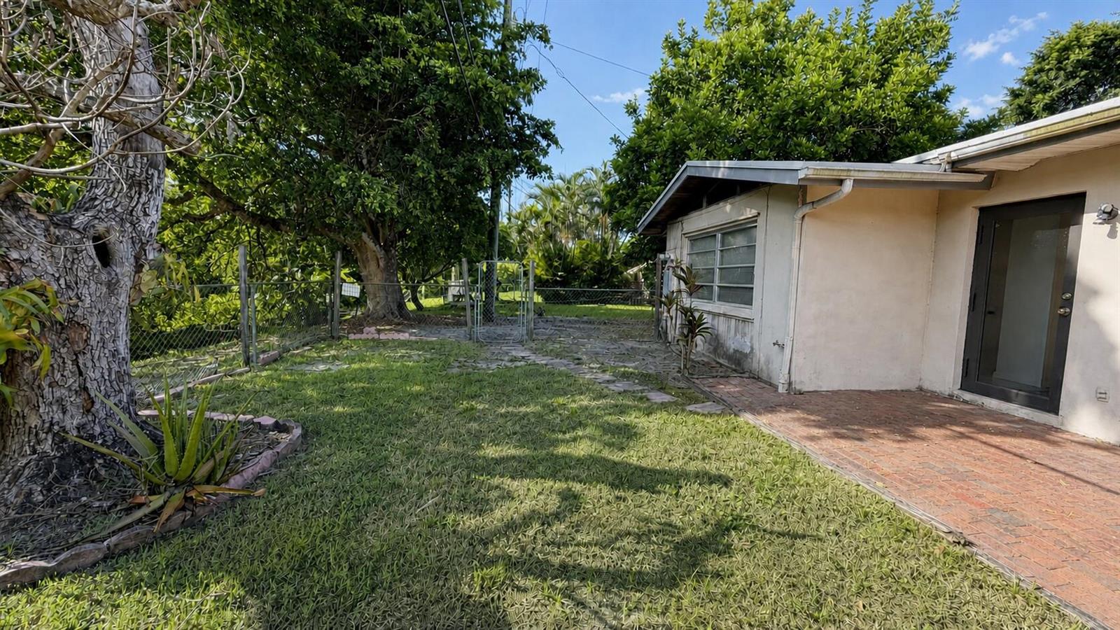 360 NW 65TH Avenue