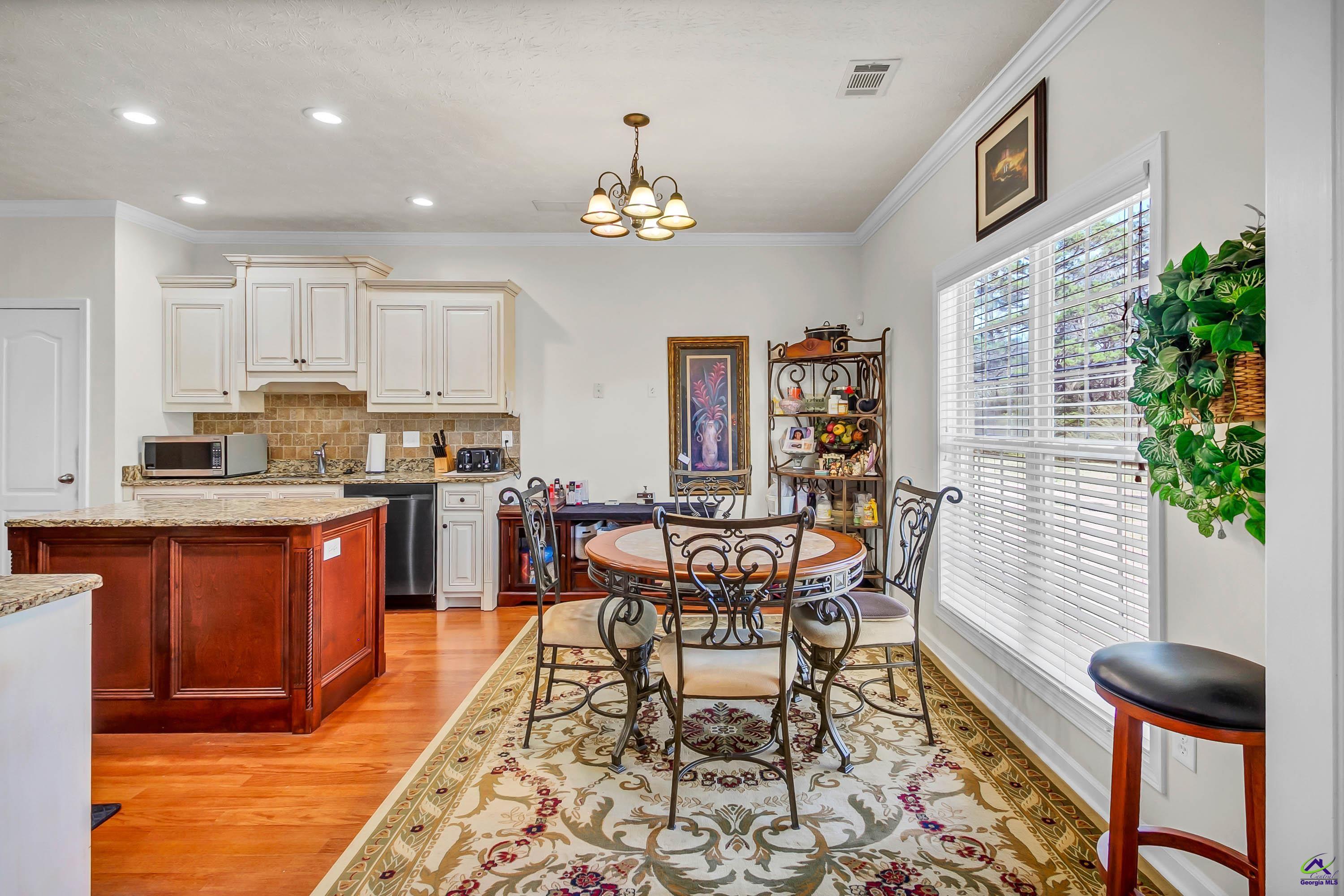 6531 Yellowstone Way