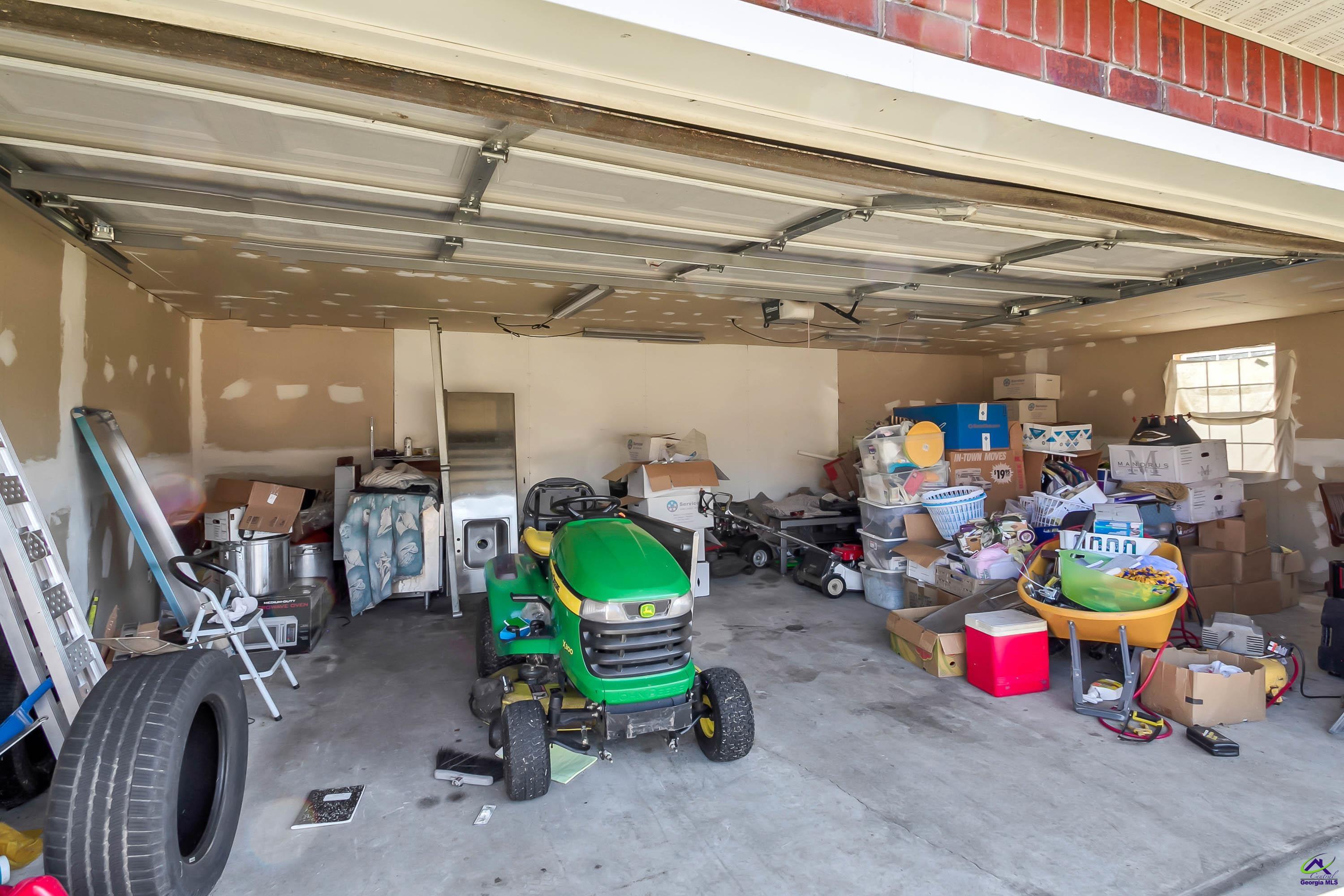 6531 Yellowstone Way
