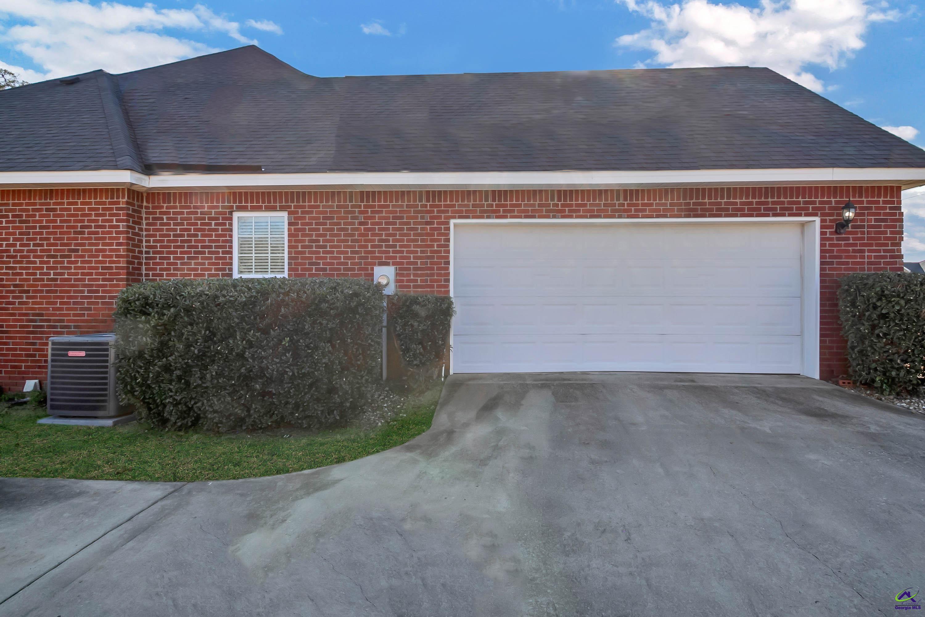 6531 Yellowstone Way