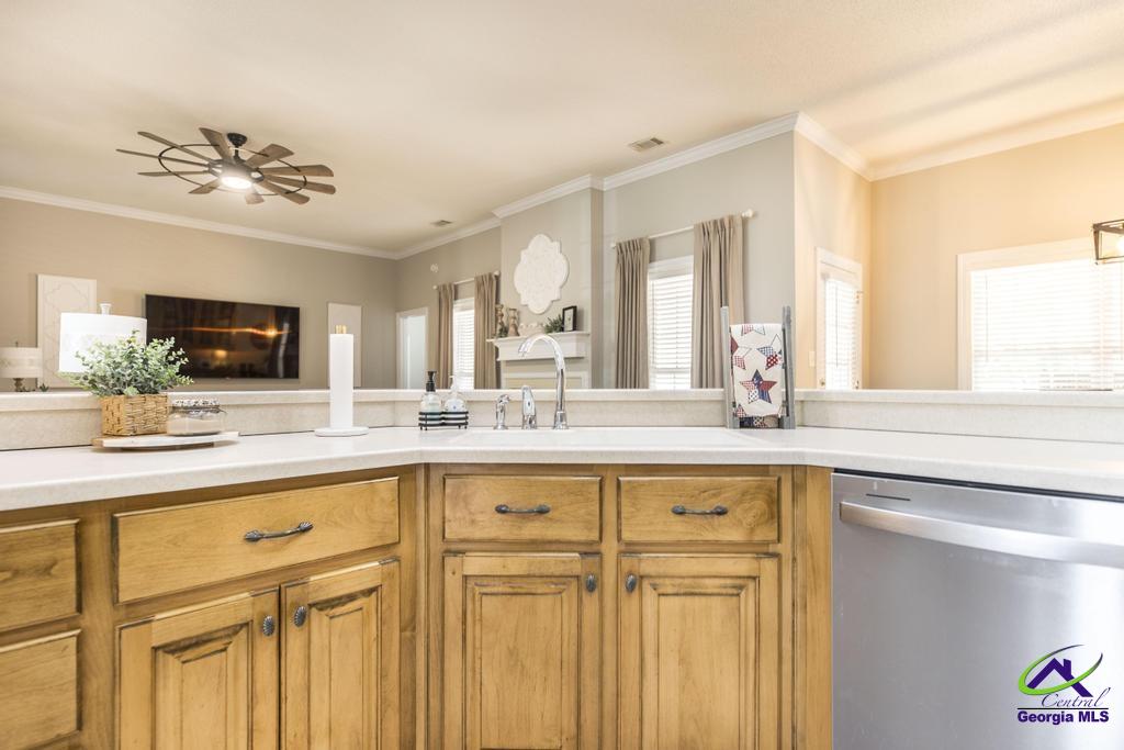 127 Glenda Drive