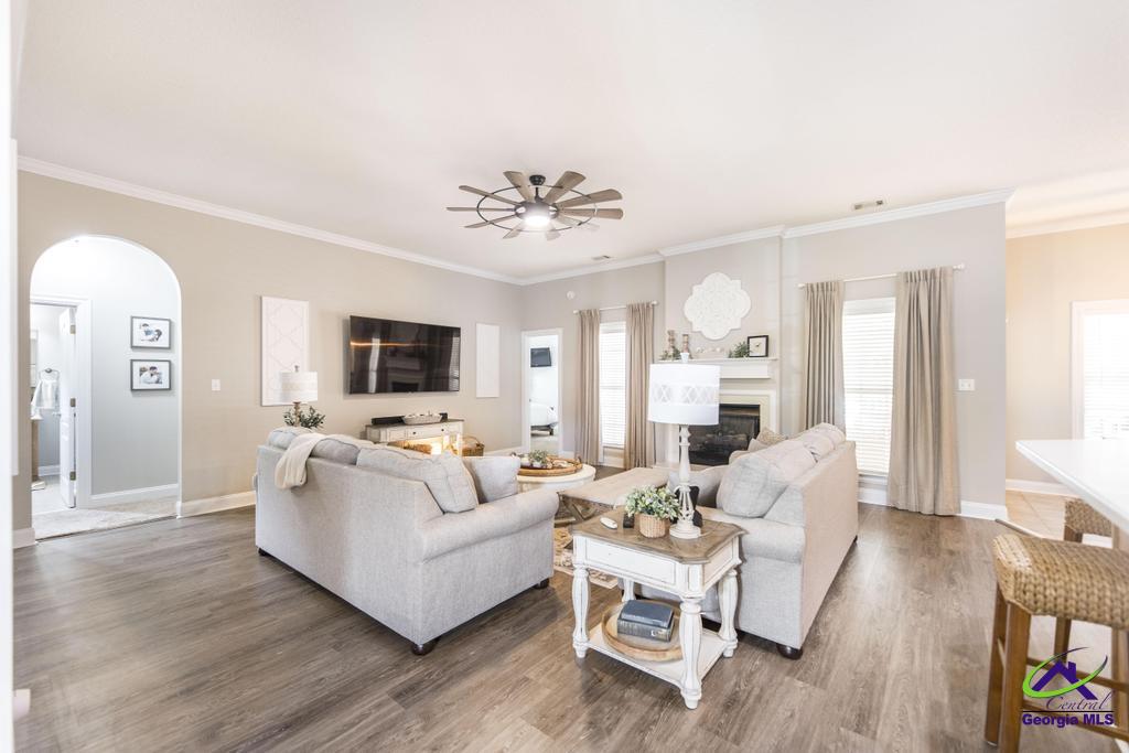 127 Glenda Drive