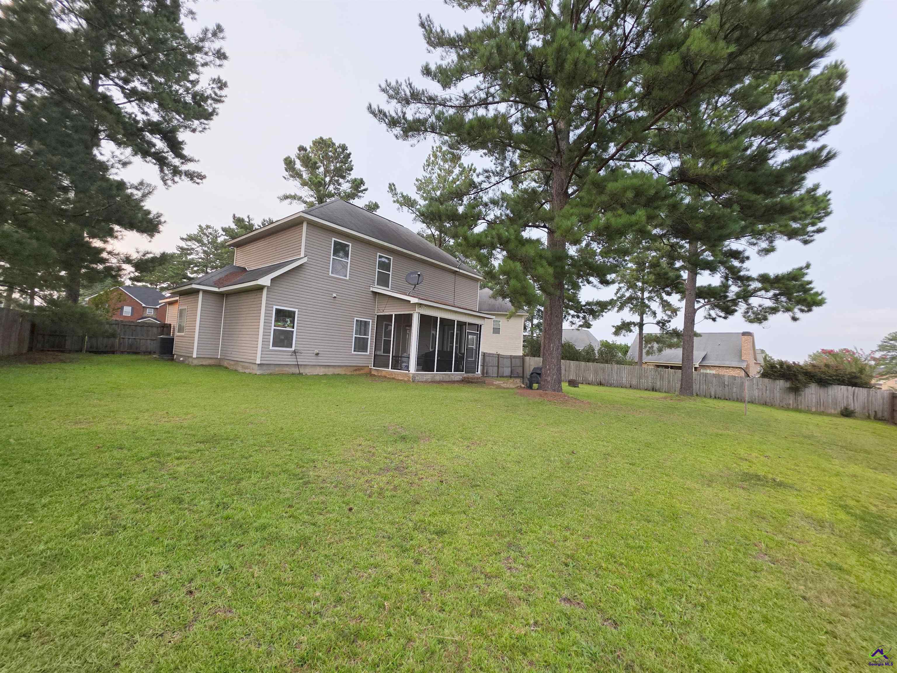 402 Ivey Chase