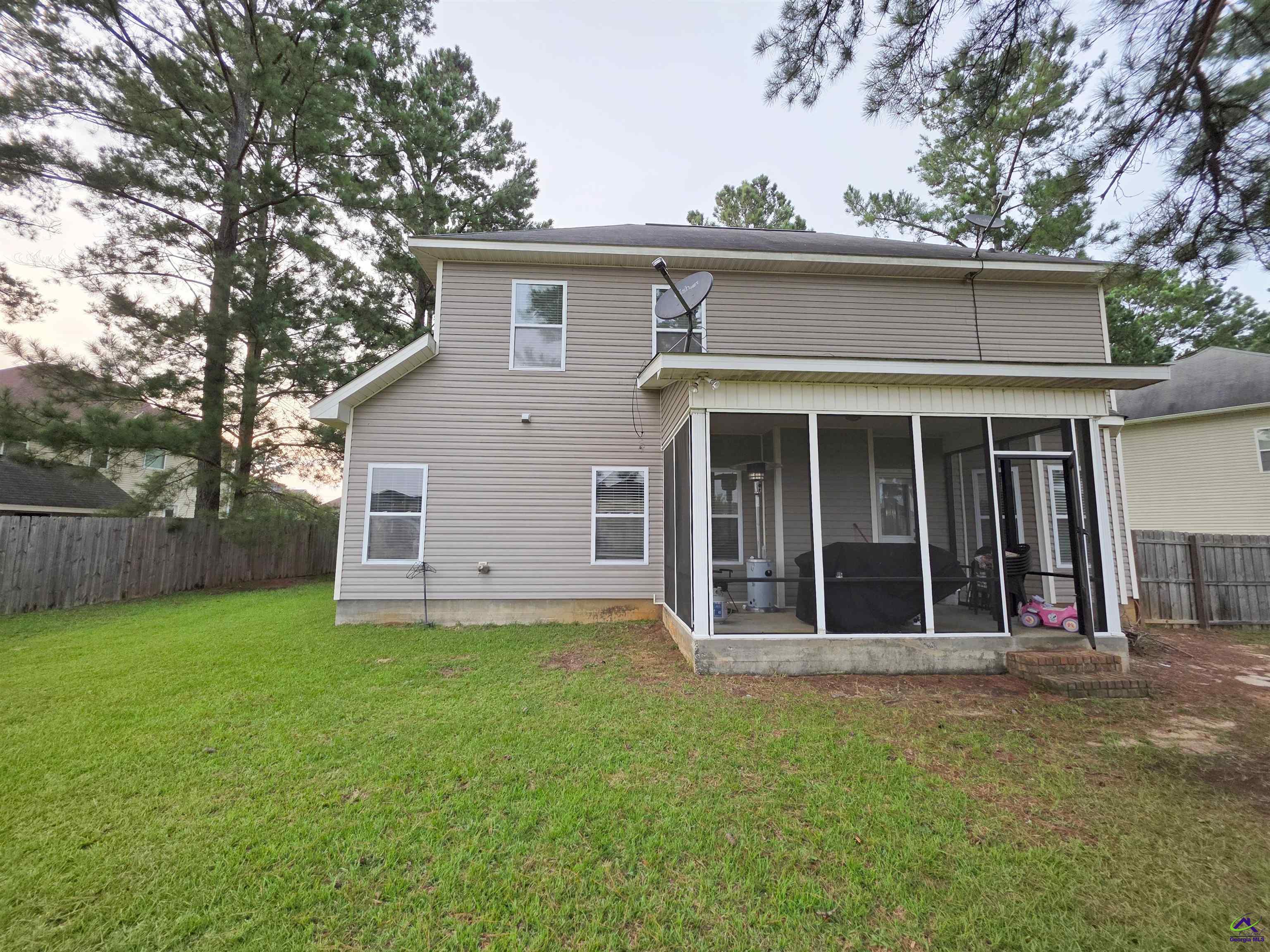 402 Ivey Chase